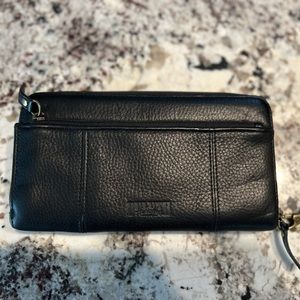 Duluth Leather Wristlet